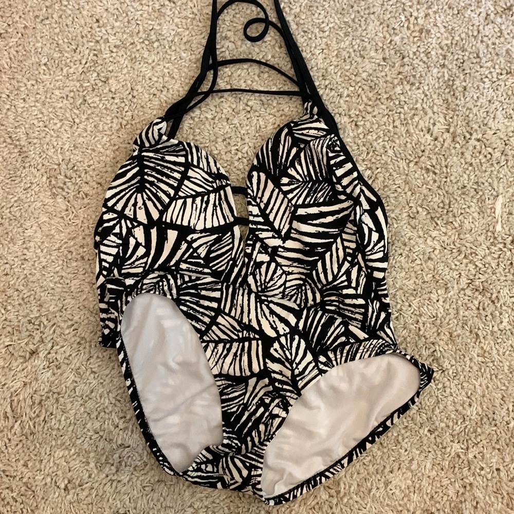 * Time & Tru | Bathing Suit 🖤